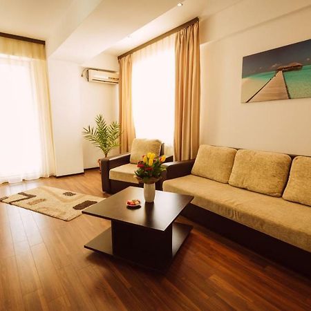 Seascape - Summerland Apartment Мамая Екстериор снимка