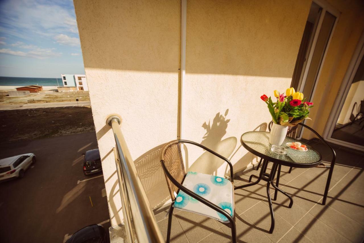 Seascape - Summerland Apartment Мамая Екстериор снимка