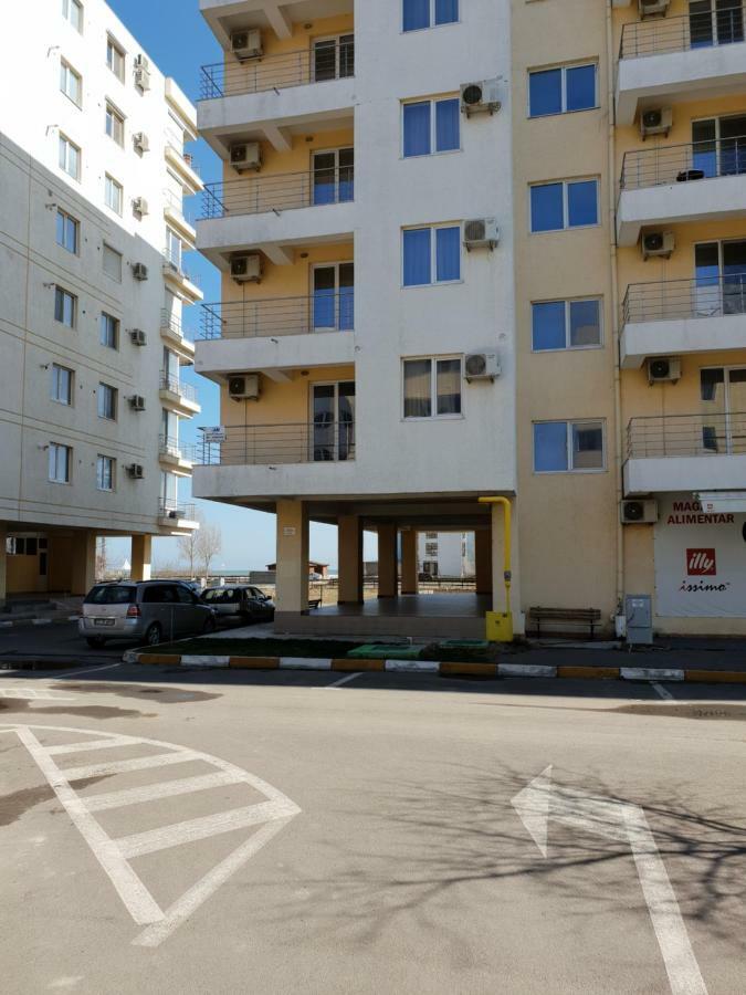 Seascape - Summerland Apartment Мамая Екстериор снимка