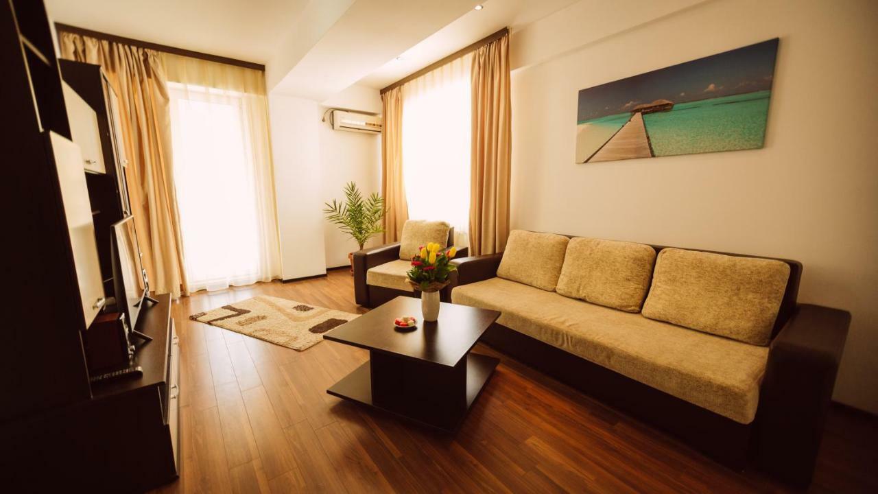 Seascape - Summerland Apartment Мамая Екстериор снимка