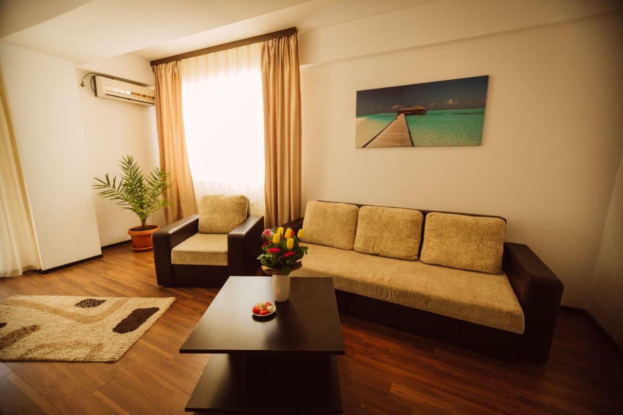 Seascape - Summerland Apartment Мамая Екстериор снимка