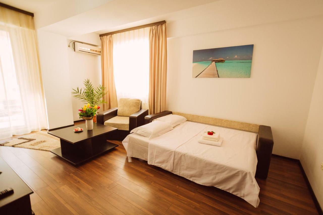 Seascape - Summerland Apartment Мамая Екстериор снимка